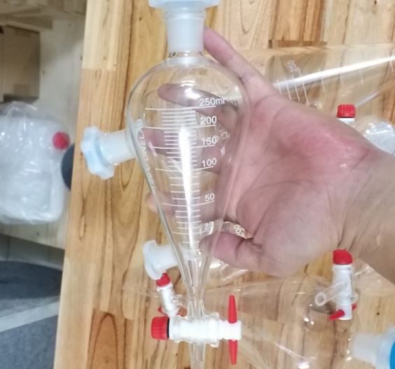 Phễu chiết quả lê 250ml, hãng Onelab