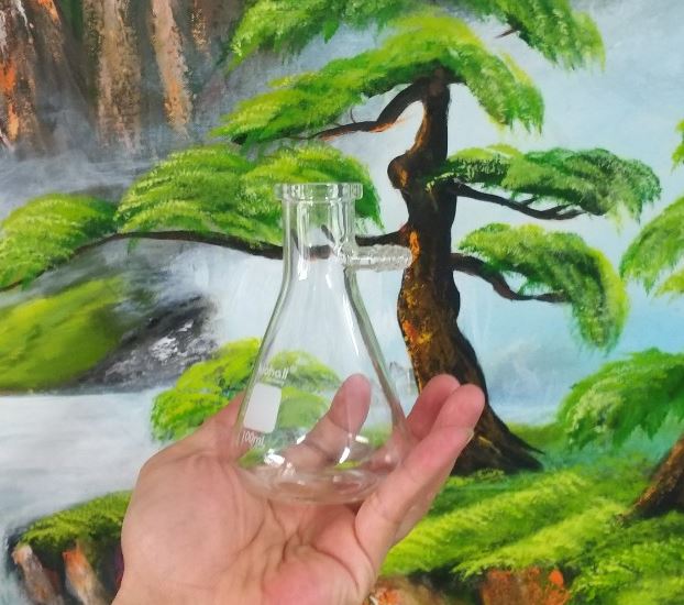 Bình tam giác có vòi 250ml hãng Biohall-Germany