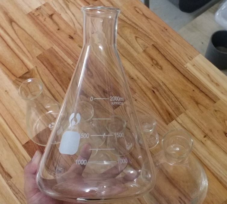 Bình tam giác miệng rộng 5000ml, hãng Onelab