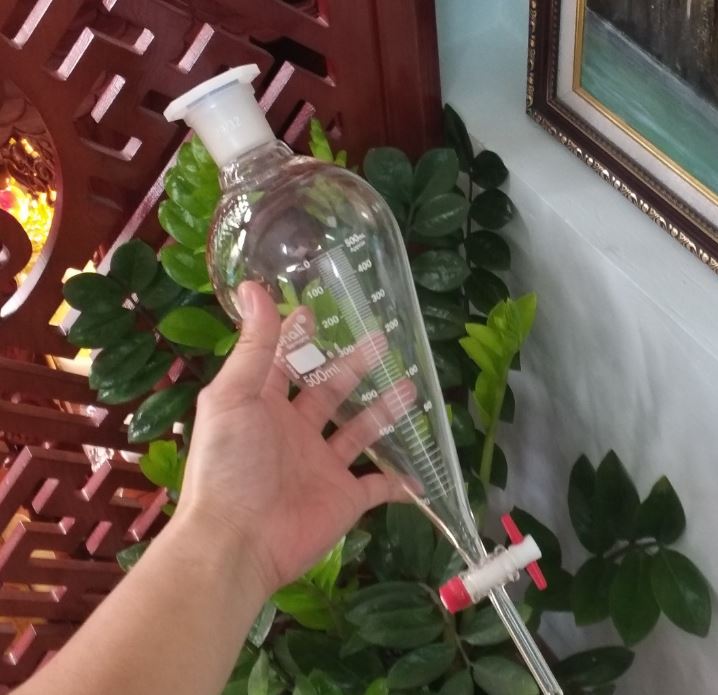 Bình lắng gạn 2000ml có chia vạch, khóa nhựa PTFE, hãng Biohall