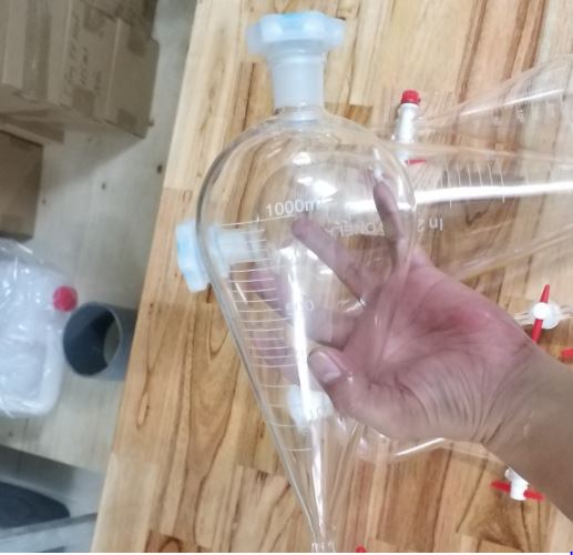 Phễu chiết quả lê 1000ml, hãng Onelab