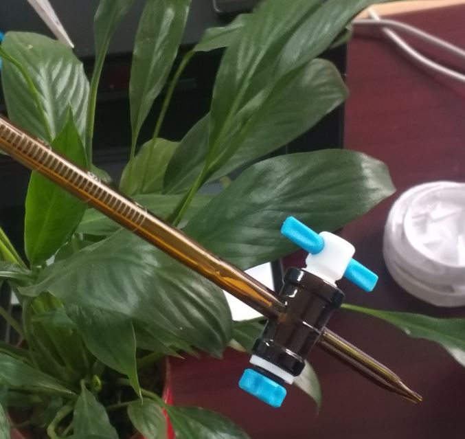 Burette nâu, khóa nhựa 10ml, hãng Onelab