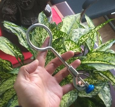 Vòng đỡ phễu phi 60mm có khóa, hãng Onelab