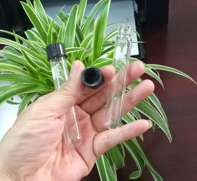 Ống nghiệm có nắp vặn đen 16 x 100mm, hãng Biohall