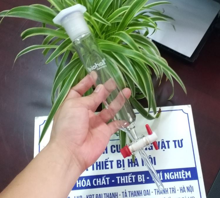 Phễu tách, chiết hình trụ 100ml, khóa nhựa PTFE, hãng Biohall