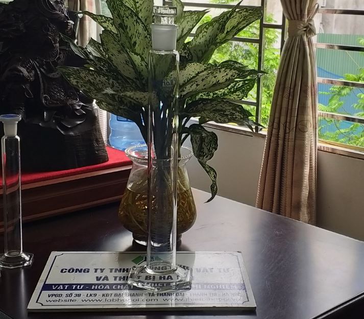 Ống đong thủy tinh có nút 250ml, hãng Biohall