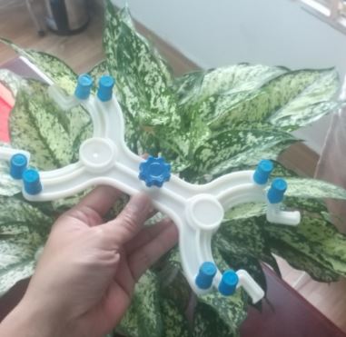 Kẹp buret 2 vị trí bằng nhựa, hãng Onelab