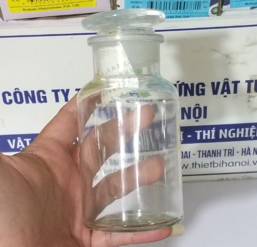 Chai thủy tinh trắng 500ml nút mài miệng rộng đựng mẫu, hóa chất, hãng Onelab