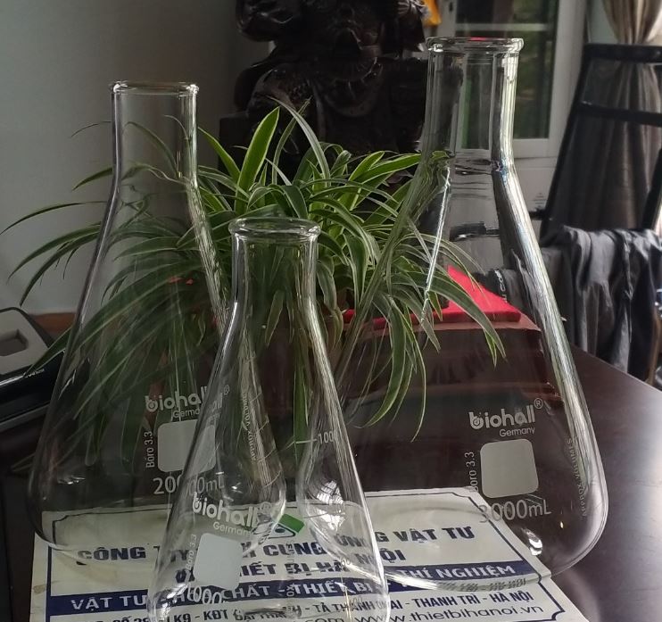 Bình tam giác cổ hẹp 5000ml hãng Biohall-Germany