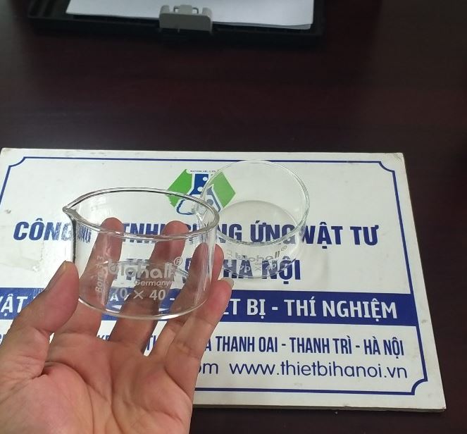 Chậu thủy tinh đường kính 9,5cm, hãng Biohall