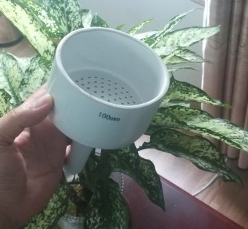 Phễu sứ 100mm, hãng Onelab