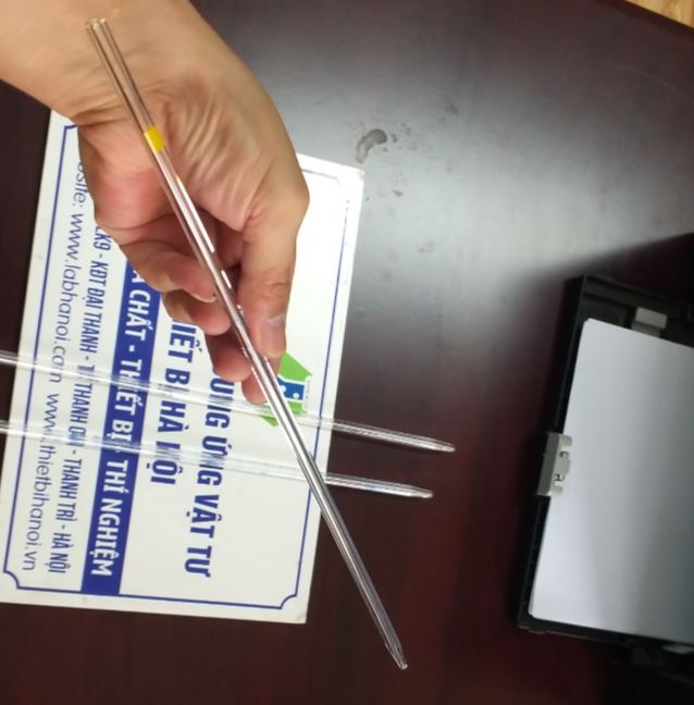Pipettes thủy tinh dạng thẳng 2ml, hãng Biohall