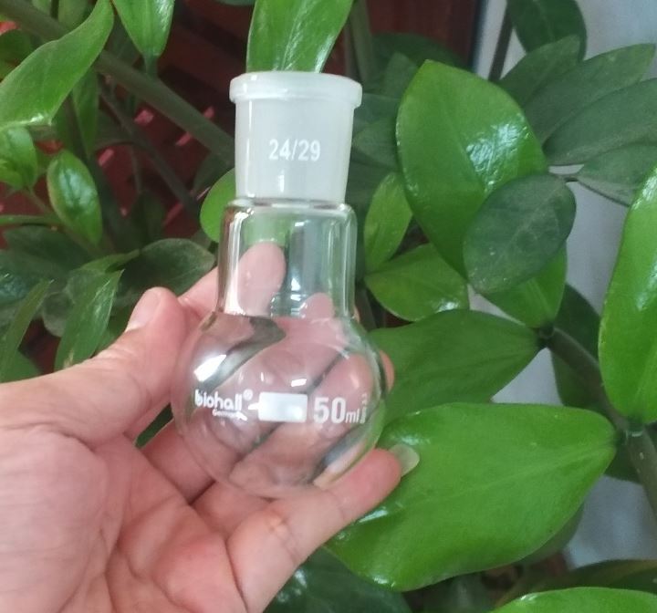 Bình cầu đáy tròn 50ml cổ nhám 24/29, hãng Biohall