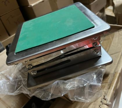 Bàn nâng thí nghiệm 200x200mm, hãng Onelab