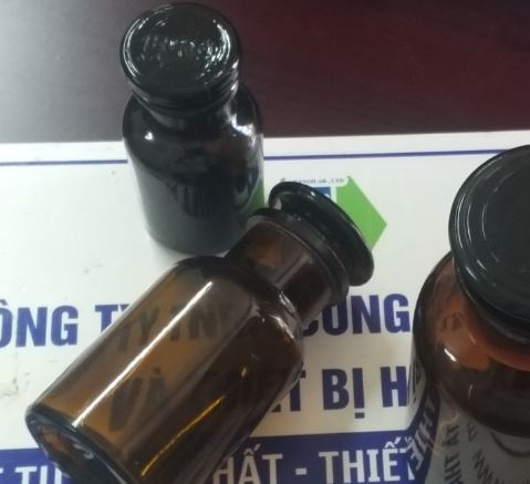 Chai thủy tinh nâu 5000ml nút mài miệng rộng đựng mẫu, hóa chất, hãng Onelab