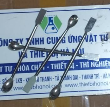 Thìa lấy mẫu bằng inox 30cm, 1 đầu tròn, 1 đầu dẹt hãng Onelab