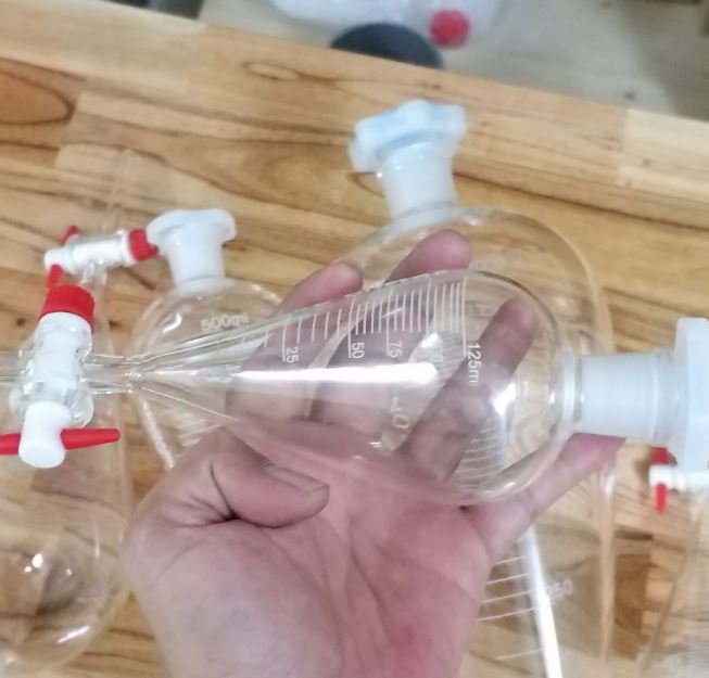 Phễu chiết quả lê 125ml, hãng Onelab