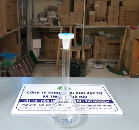 Bình định mức trắng 200ml, hãng Onelab