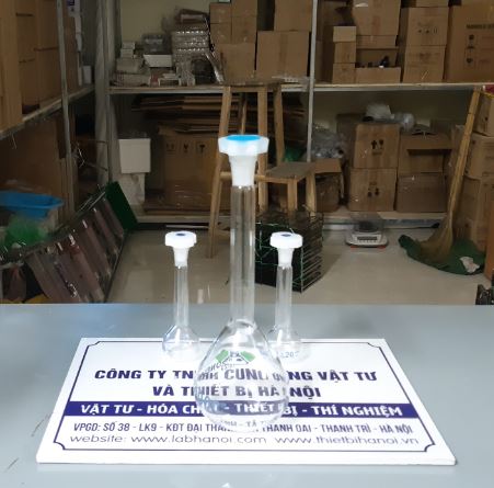 Bình định mức trắng 50ml, hãng Onelab