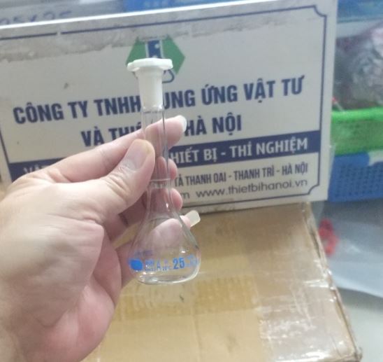 Bình định mức trắng 25ml, nút nhựa, hãng Biohall