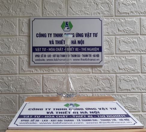 Bình định mức trắng 200ml, nút nhựa, hãng Onelab