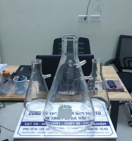 Bình tam giác có nhánh hút chân không 5000ml, hãng Onelab