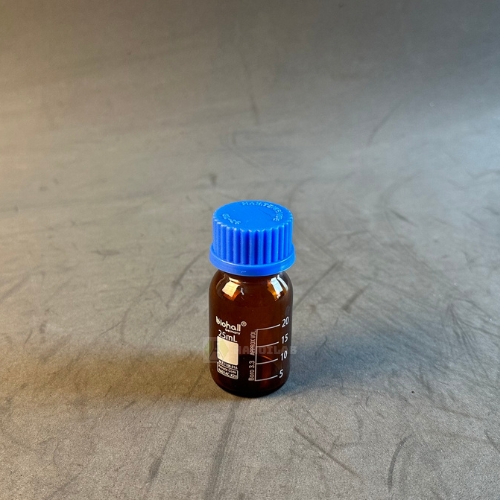 Chai trung tính nâu nắp vặn xanh 25ml, hãng Biohall