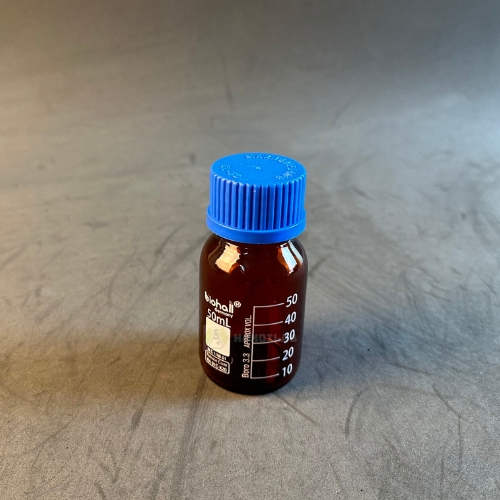 Chai trung tính nâu nắp vặn xanh 50ml, hãng Biohall