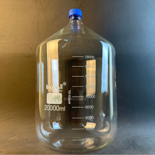 Chai trung tính trắng nắp vặn xanh 20000ml, hãng Biohall