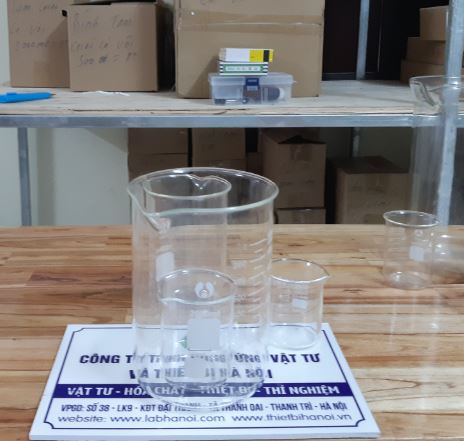 Cốc thủy tinh chia vạch, chịu nhiệt 800ml, hãng Onelab