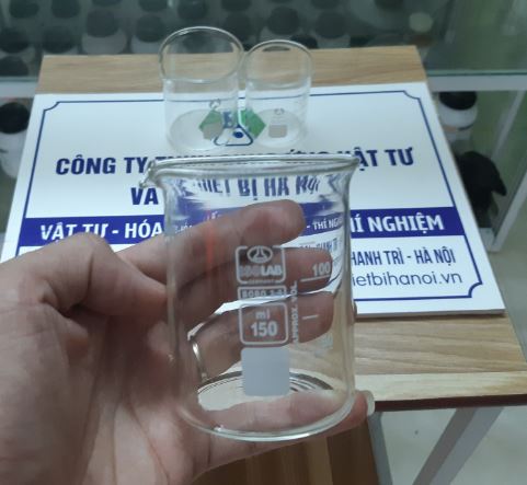 Cốc đong thủy tinh có mỏ 150ml, hãng Onelab