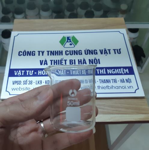 Cốc đong thủy tinh có mỏ 50ml, hãng Onelab